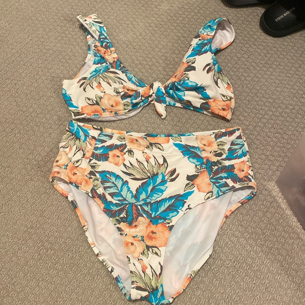 High waisted bikini set